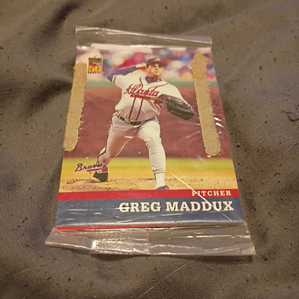 Greg Maddux Baseball Card